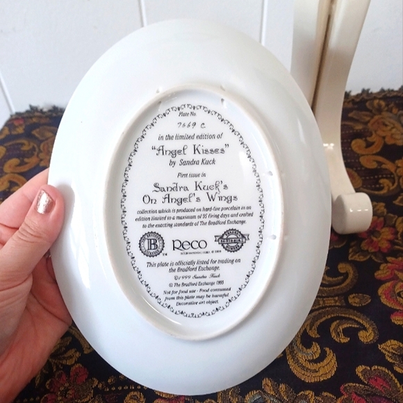 "Angel Kisses" Plate - Sandra Kuck - Picture 5 of 6